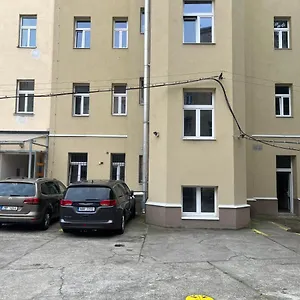 https://apartments-emma-prague.praguehotelsweb.com